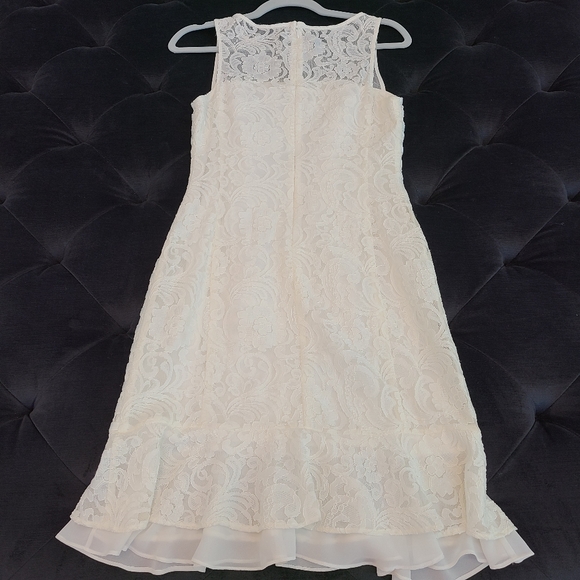 Julia Jordan Lace Dress - Picture 2 of 8